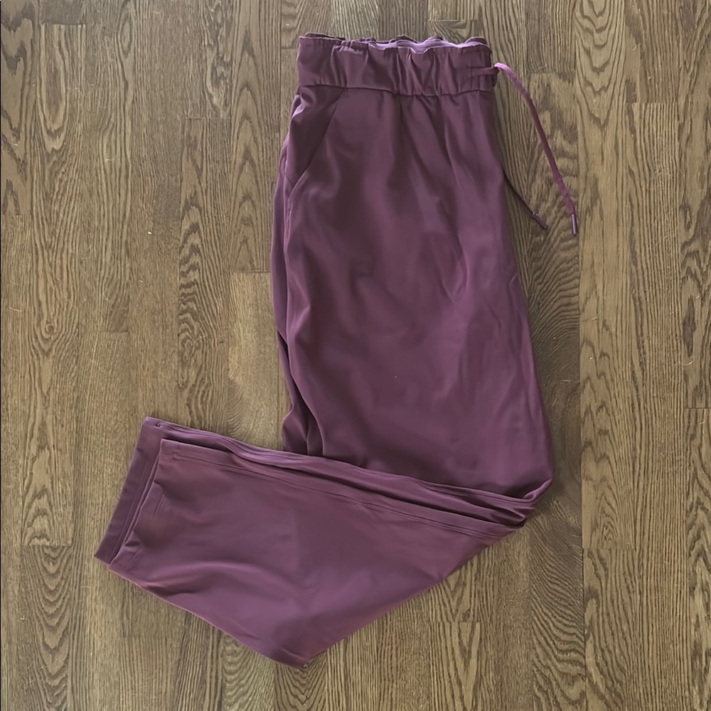 Lululemon Keep Moving Pant, 7/8 Length, high-rise - Size 14